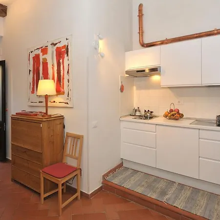 Florence Rental-3